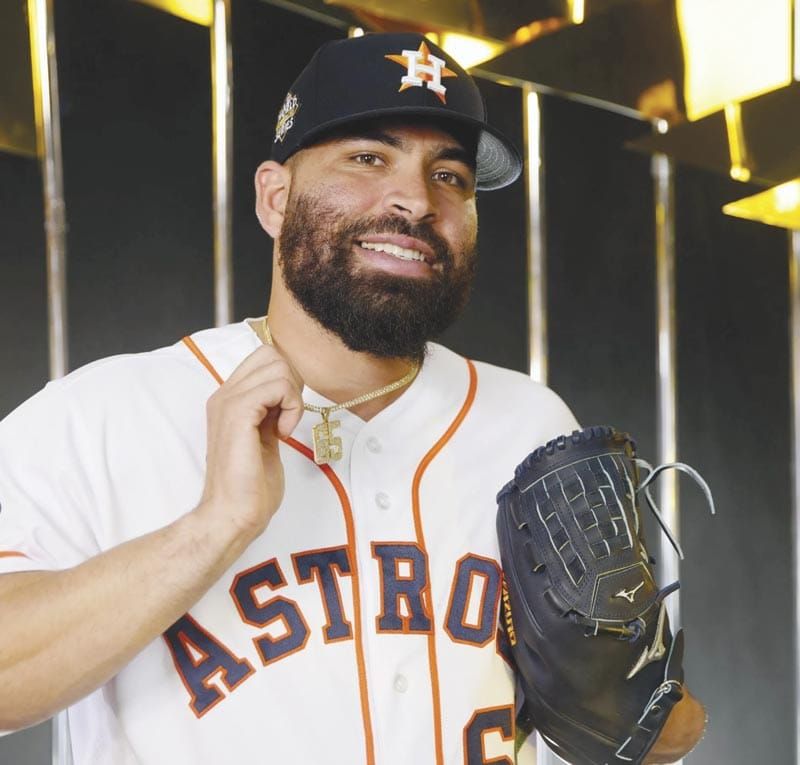 ¡UNA HISTORIA LLAMADA BÉISBOL! | URQUIDY SUFRE, PERO EL ESCOGIDO NO SE RINDE - José Urquidy tuvo una noche complicada, de esas que el beisbol se encarga de recordarte lo frágil que puede ser el plan, el liga mayoristas lanzó par de entradas...