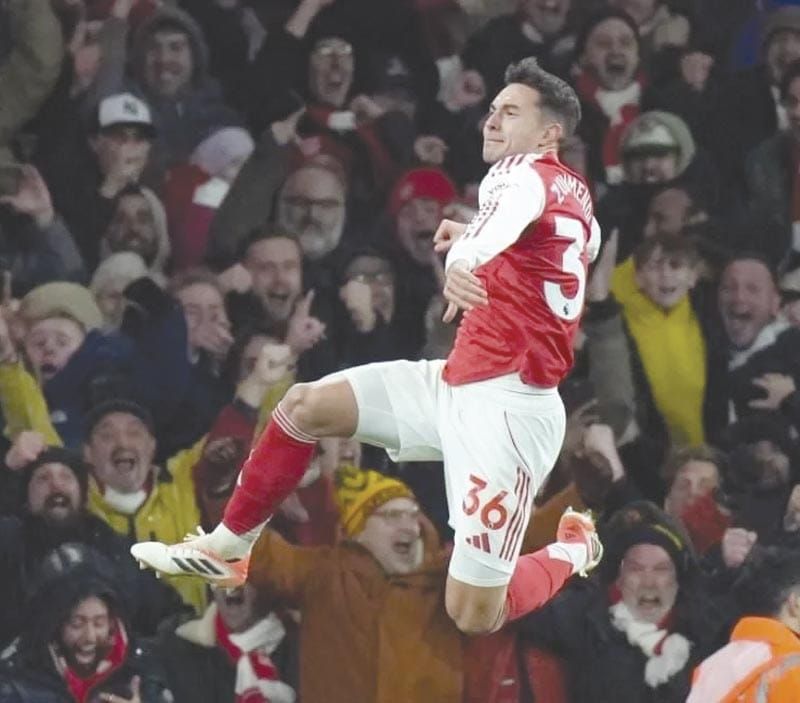 ¡ARSENAL LE PROPINA UN DURO GOLPE DE REALIDAD AL ASTON VILLA!