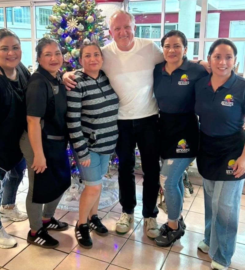 ¡SALMA TRAJO A SU MARIDO HENRI PINAULT! - A VERACRUZ