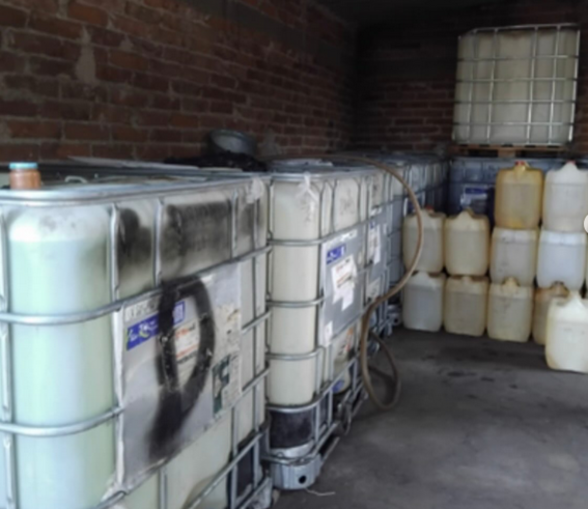 ¡FGR ASEGURA MÁS DE 500 LITROS DE HIDROCARBURO, VARIOS VEHÍCULOS Y UN INMUEBLE EN POZA RICA!