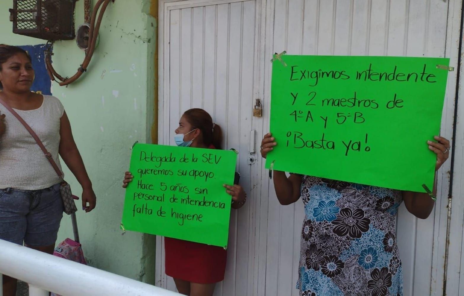 ¡SEV: ESCUELAS OPERAN SIN MAESTROS PESE A TENER DOCENTES EN NÓMINA!