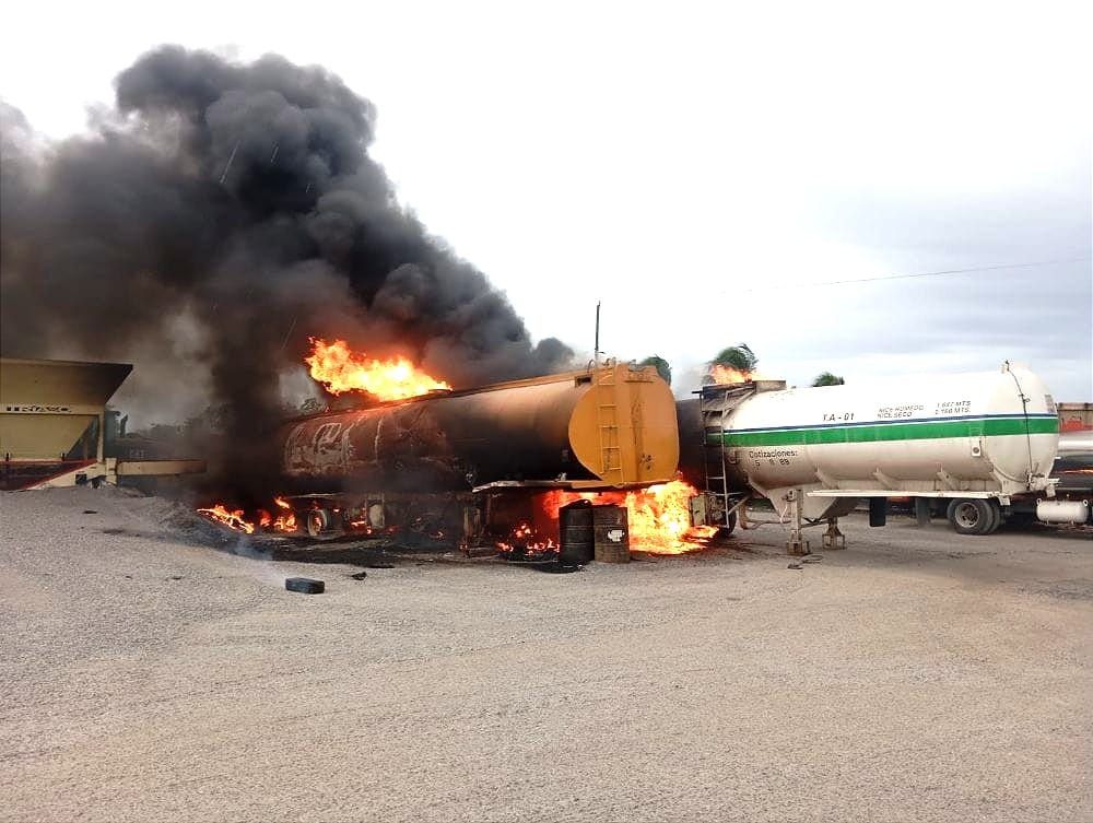 ¡SE INCENDIA GRAVERA EN JUAN DE ALFARO!