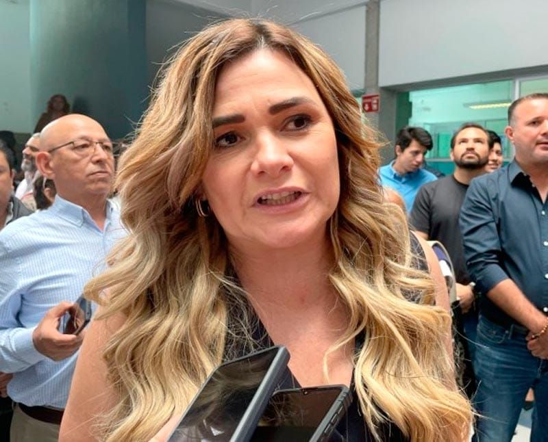 ¡MARYJOSE REGAÑA AL CAB! - *Por socavón en La Tampiquera