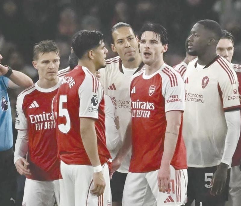 ¡SACAN ARSENAL Y LIVERPOOL GRIS EMPATE EN LA PREMIER LEAGUE!