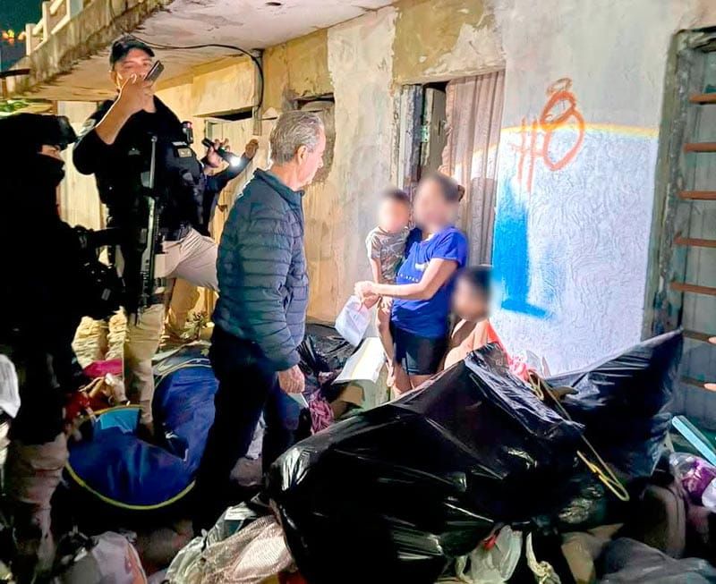 ¡AUXILIAN A DOS MENORES EN BOCA!