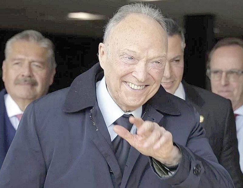 ¡COMISIÓN PERMANENTE AVALA QUE GERTZ MANERO SEA EMBAJADOR!