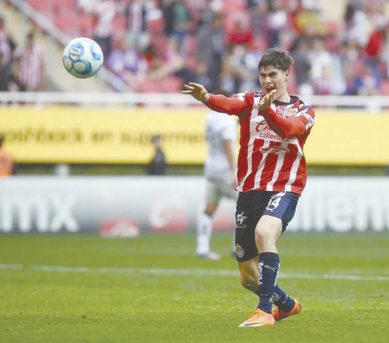 ¡NADIE FRENA A LAS CHIVAS!