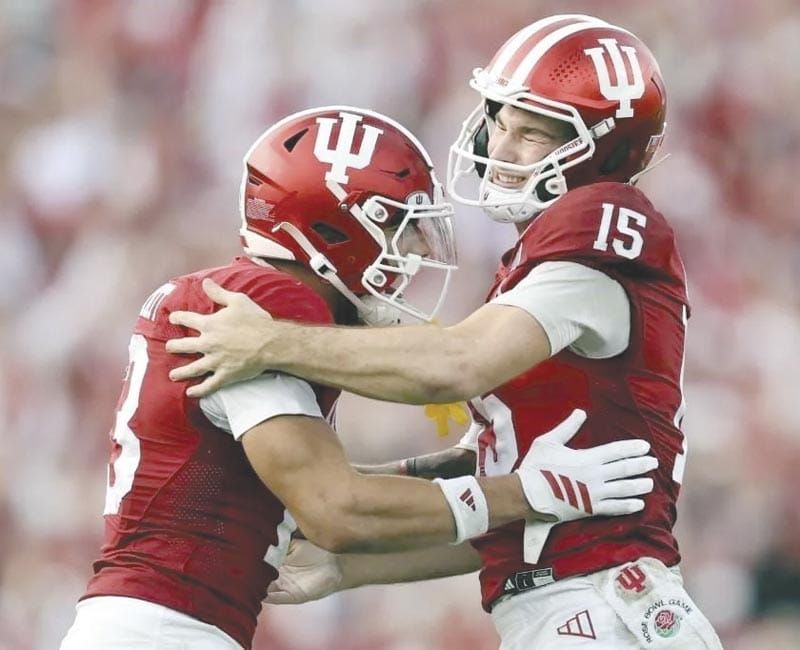 ¡INDIANA GANA CON CATEGORÍA EL ROSE BOWL Y VA A SEMIS DEL CFP!