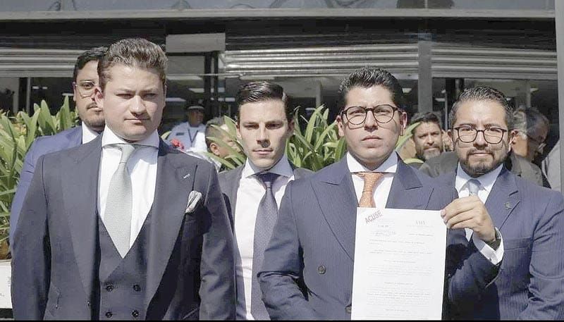 ¡VÍCTIMAS DE DESCARRILAMIENTO DEL TREN INTEROCÉANICO DENUNCIAN ANTE LA FGR A CONSTRUCTORAS!