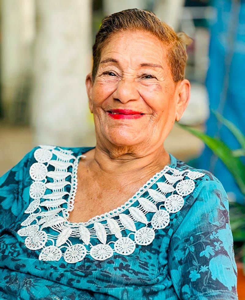 DOÑA JULIA VALERO FLORES LUCE RADIANTE EN ESTE 2026...