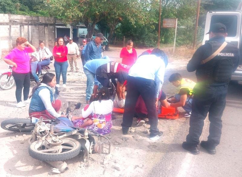 ¡TRES NIÑOS HERIDOS EN MOTOCICLETAZO!
