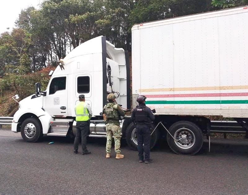 ¡ROBOS Y EMBOSCADAS! - *A camiones con café en la carretera Xalapa-Totutla