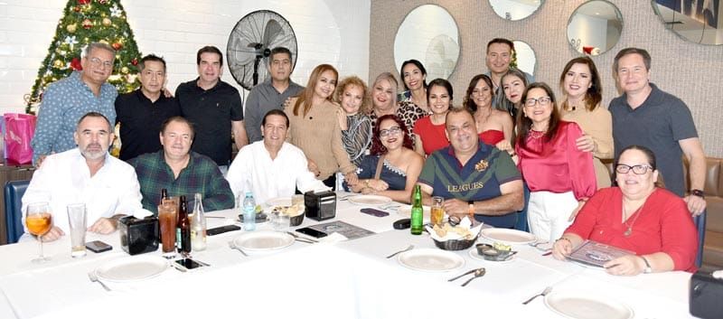 REUNIÓN ENTRE AMIGOS