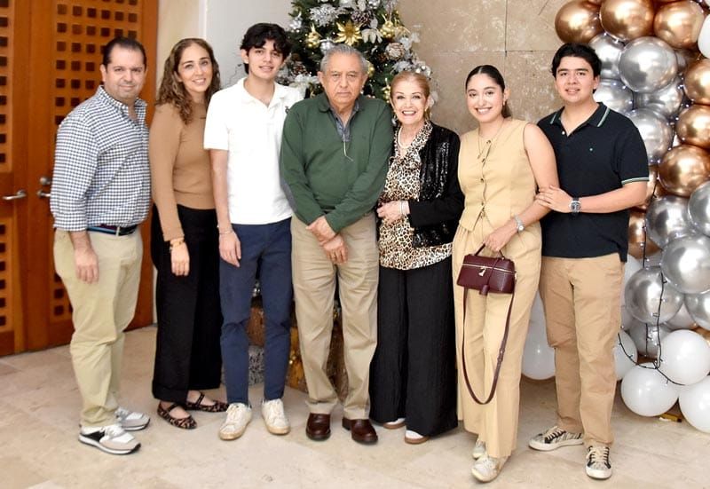 RODOLFO MORA FESTEJA UN AÑO MÁS DE VIDA