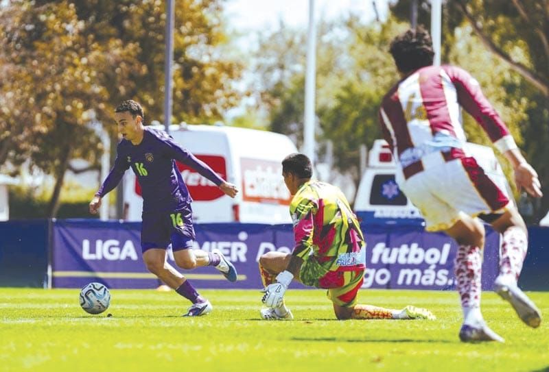 ¡RACING NO PIERDE EL PASO EN LA PREMIER SERIE “A”!