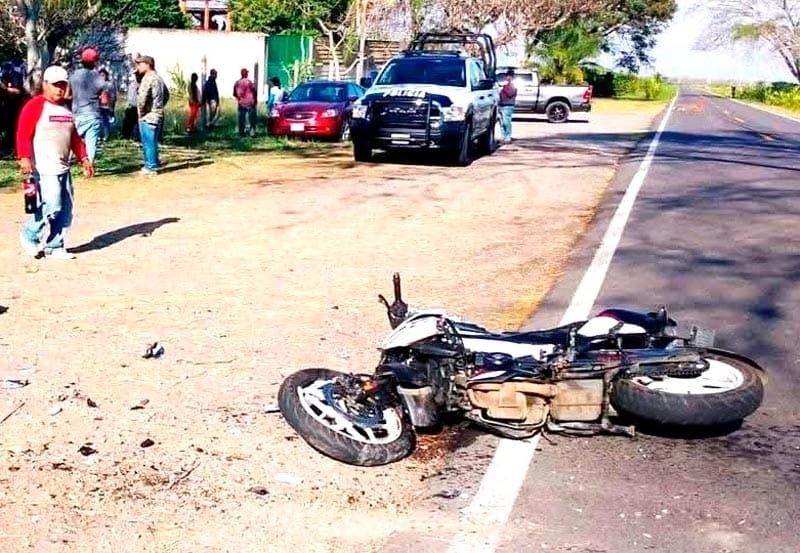 ¡MUERE INSTRUCTOR DEL CONAFE EN FATAL ACCIDENTE CARRETERO!