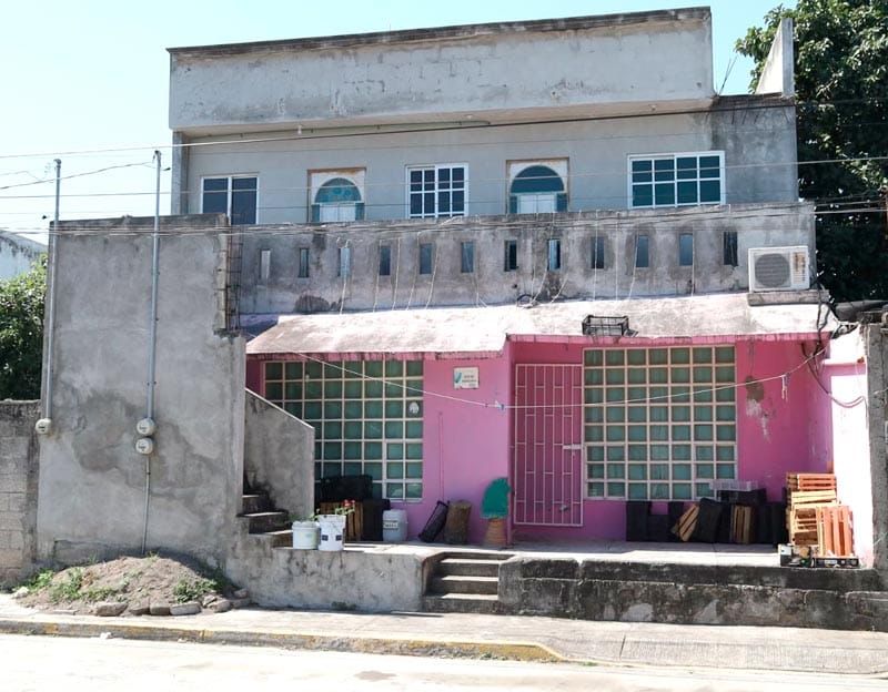 ¡VÁNDALOS ASALTAN CON VIOLENCIA A COMERCIANTES DEL MERCADO MALIBRÁN!