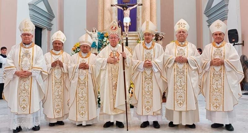 ¡CUMBRE DE OBISPOS!