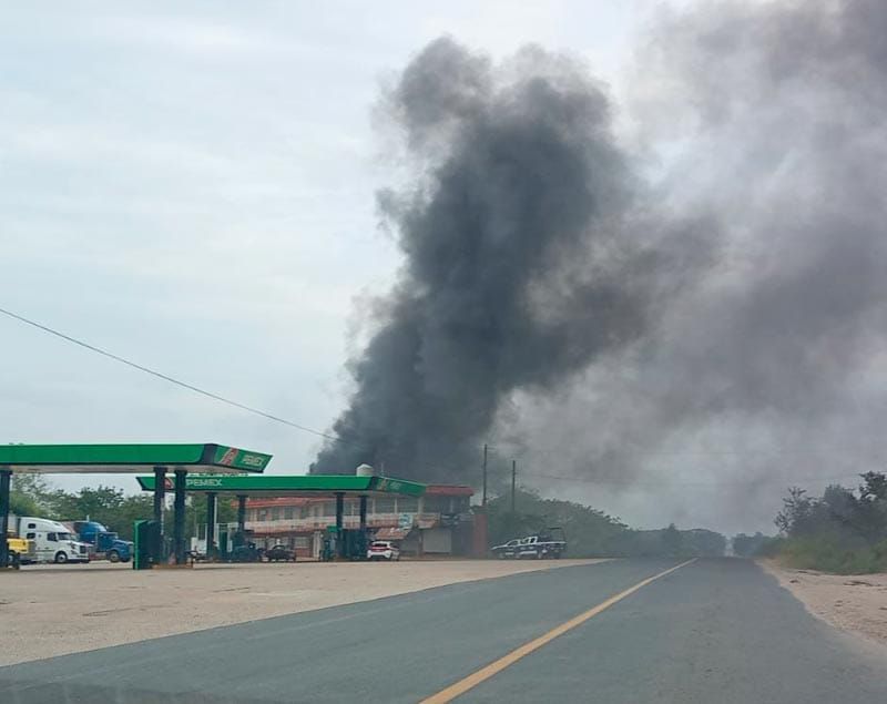 ¡SE CHAMUSCÓ EL BAR 'LA ESCONDIDA' EN JÁLTIPAN!