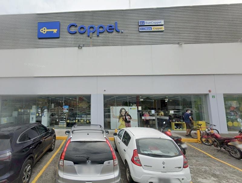 ¡ROBAN MEDIO MILLÓN DE PESOS EN ASALTO A COPPEL!