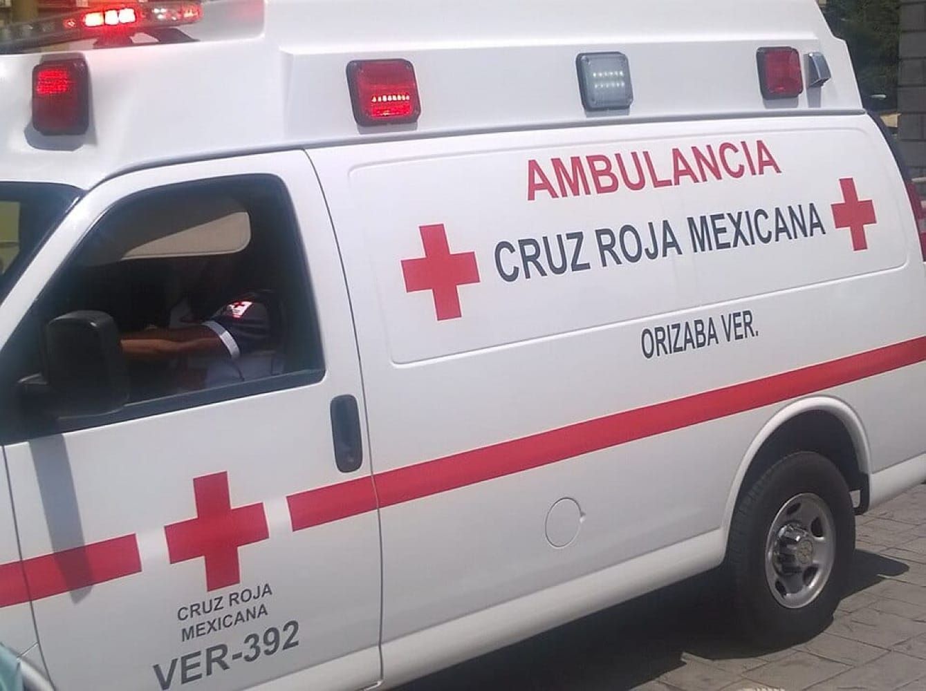 ¡SALVAN A JOVENCITA DE 16 AÑOS QUE INTENTÓ SUICIDARSE!