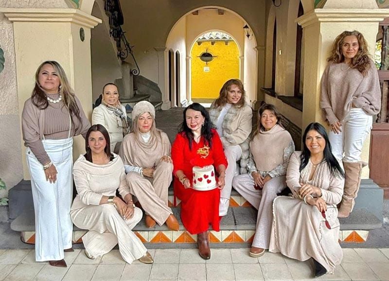 FESTEJANDO A SANDRA LINDO SIMONÍN