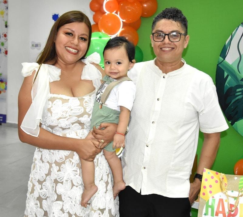 AL ESTILO DEL "REY LEÓN" JORGE CELEBRÓ SU PRIMER AÑITO