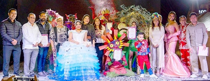 REALIZAN BAILE Y CONCURSO DE MÁSCARAS Y DISFRACES