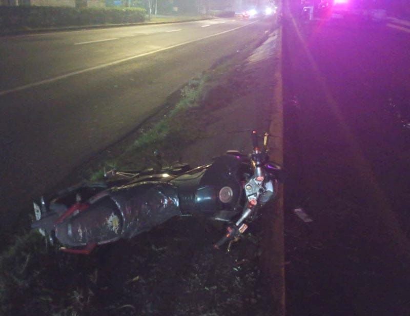 ¡PIERDE LA VIDA CAPITÁN DE MESEROS EN MOTOCICLETAZO!