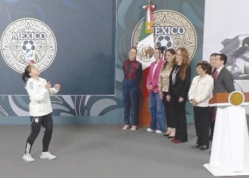 ¡RECUERDA CHARLYN CORRAL SUS INICIOS EN “LA MAÑANERA”!