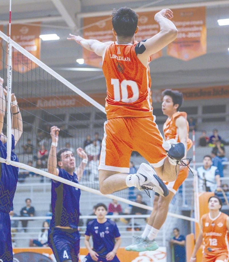 ¡LEONES ANÁHUAC XALAPA DESTACAN EN EL FÚTBOL!