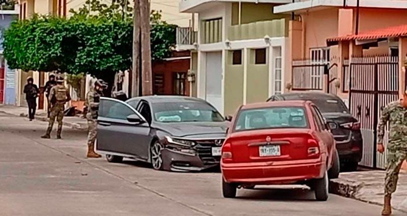 ¡CRIMEN EN TUXPAN! - HOMBRES ARMADOS PERSIGUIERON Y ASESINARON A UN AUTOMOVILISTA