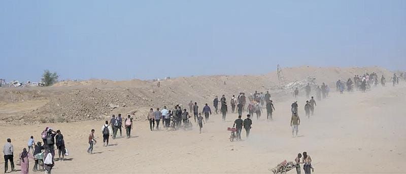 ¡EVACÚAN A 121 MEXICANOS DE MEDIO ORIENTE!