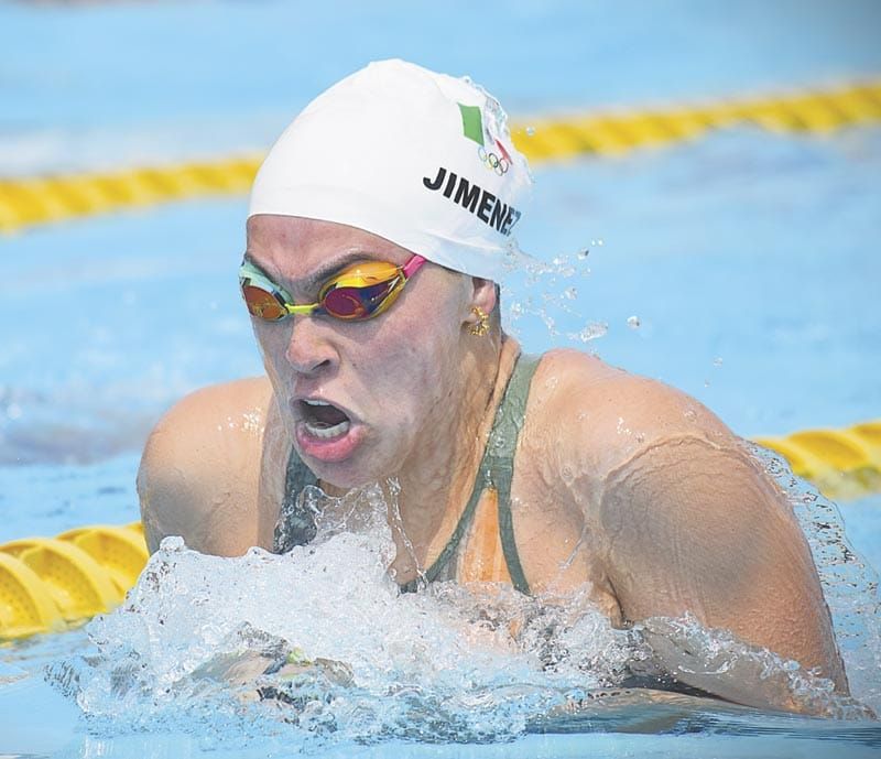 ¡FERNANDA PEÓN ENGALANA LA COPA JAROCHA!