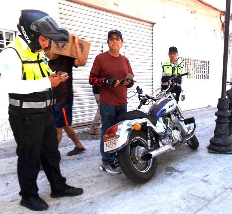 ¡OPERATIVO DE RETIRO DE MOTOS EN CALLEJONES!