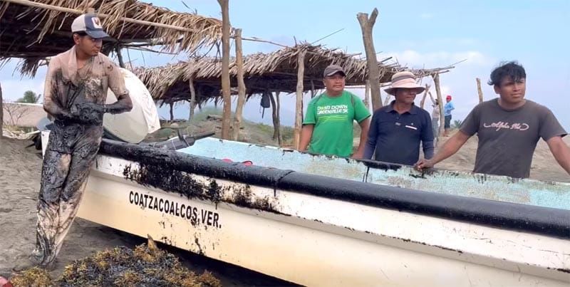 ¡MAREA NEGRA! - *Se derrama chapopote