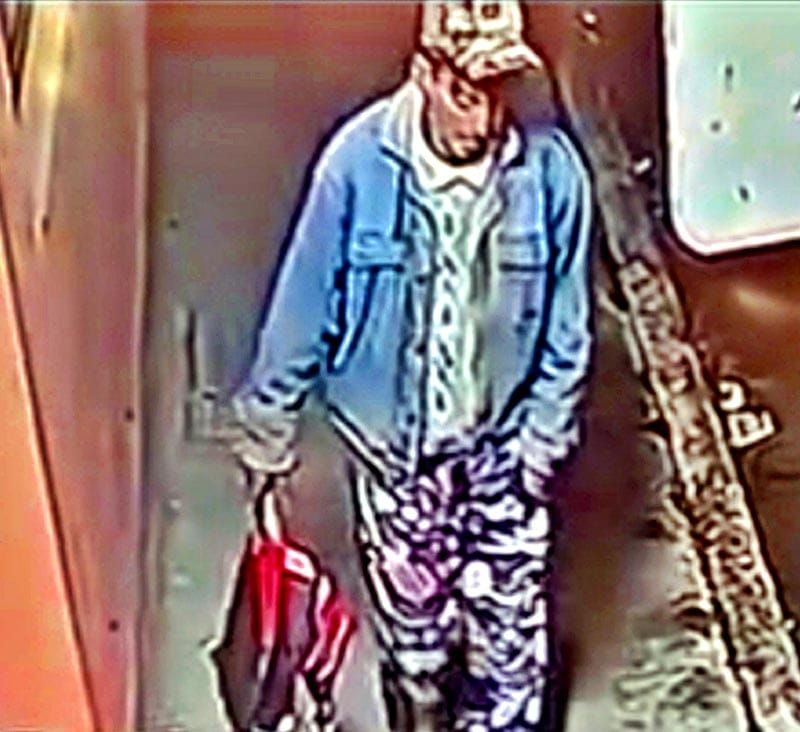 ¡LADRÓN SE METE A CASA DE LA ABUELITA Y ROBÓ LOTE DE JOYAS Y DINERO!