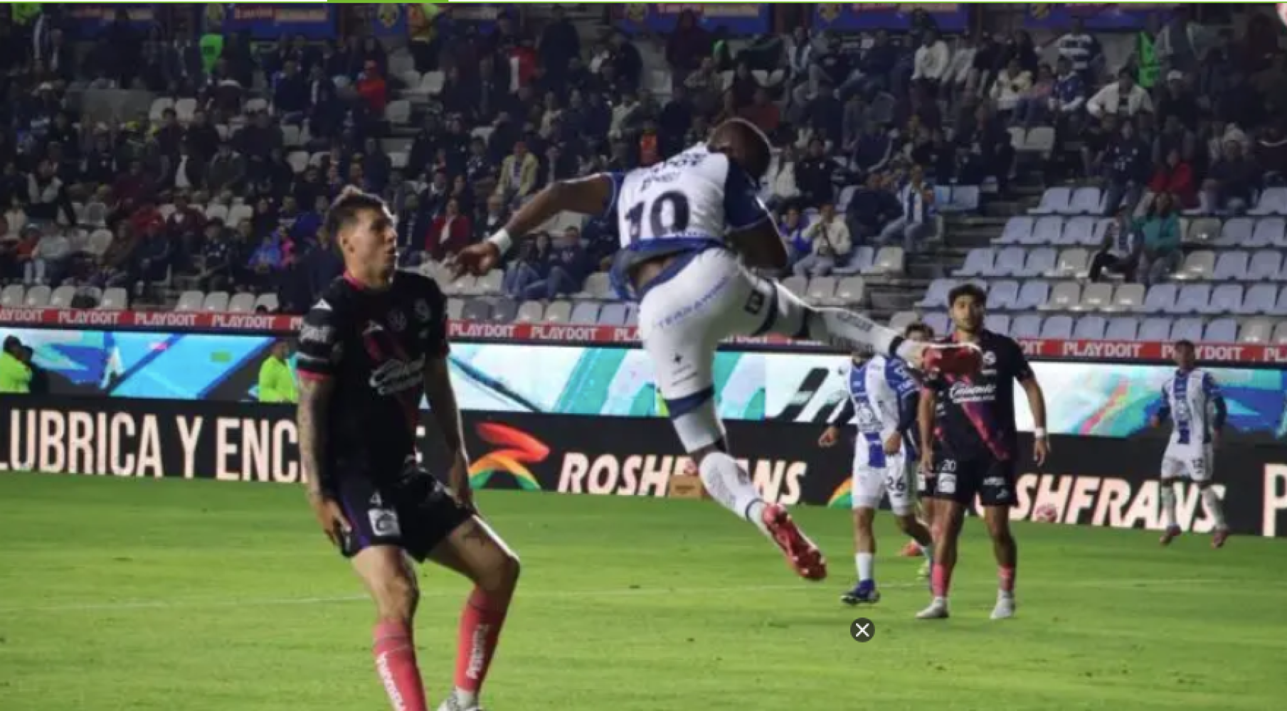 ¡VENCE PACHUCA A PUEBLA PESE A EXPULSIÓN!