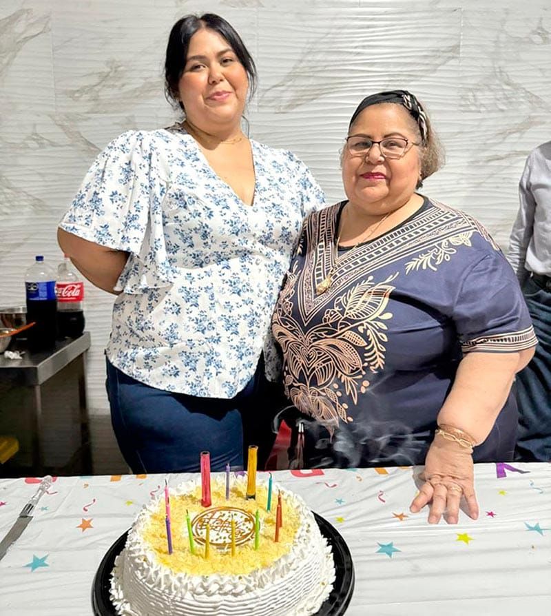 CUMPLEAÑOS LLENO DE AMOR Y LUZ PARA KAREN