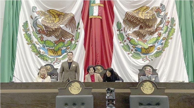 ¡APRUEBAN CONTRAER DEUDA PÚBLICA POR 35 MIL 30.5 MDP! - SIETE CONGRESOS ESTATALES