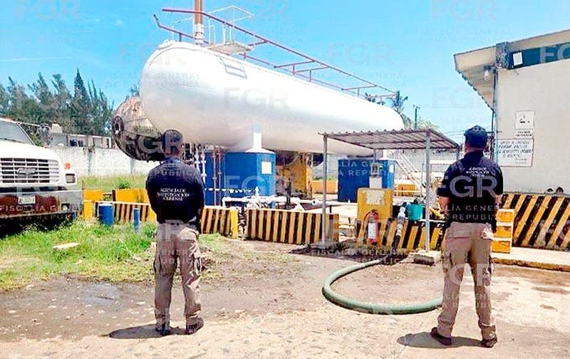 ¡ASEGURAN 11 MIL LITROS DE GAS LP EN CATEO EN TUXPAN!