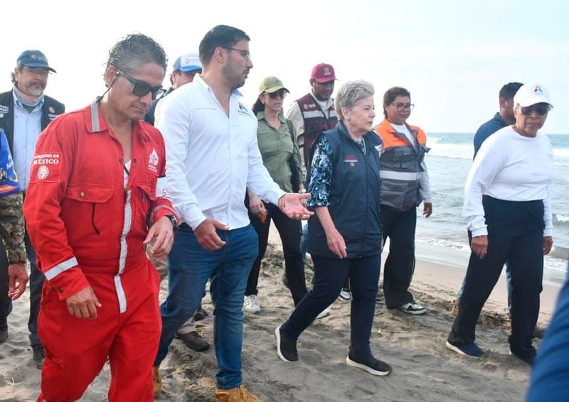 ¡VINO BÁRCENA A ALVARADO! - *La secretaria de Semarnat fue a echar un ojo a las  playas  La Trocha y La Cava junto con Beto Cobos