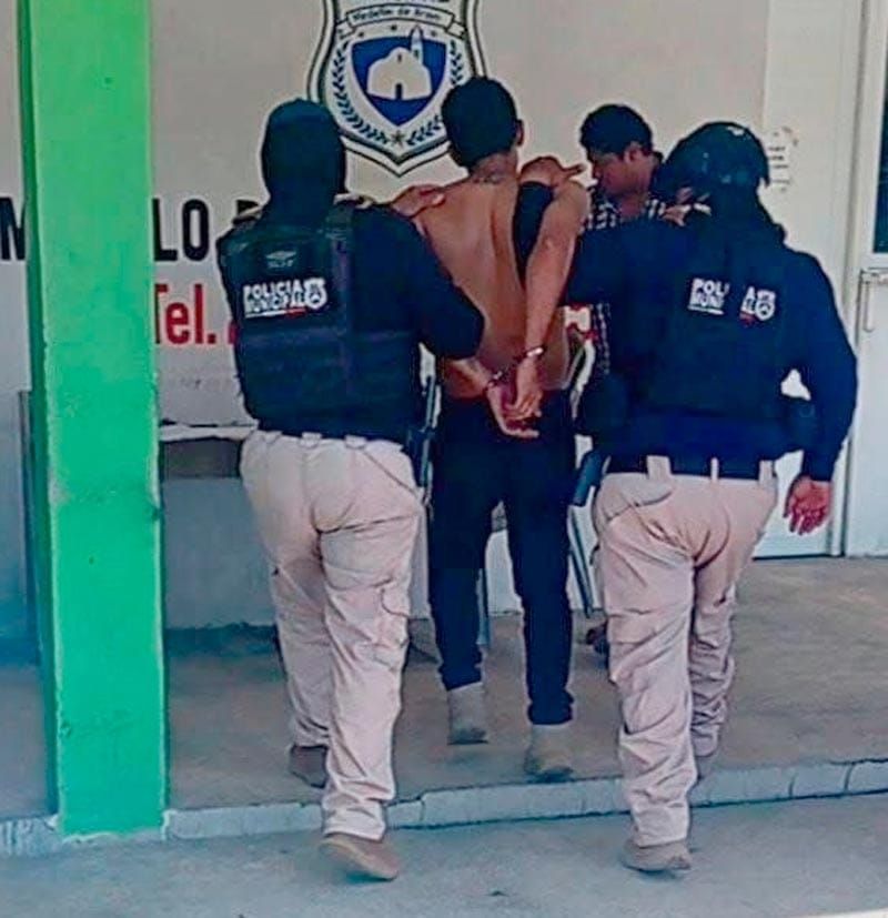 ¡CAPTURAN A LADRÓN DE CASAS PERSEGUIDO POR LAS AZOTEAS!