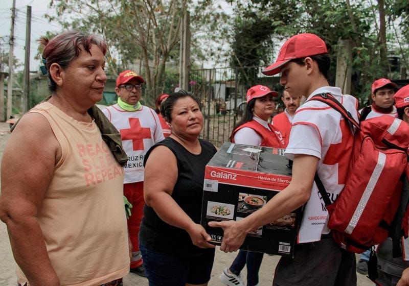 ¡CRUZ ROJA ENTREGA APOYOS A FAMILIAS AFECTADAS POR INUNDACIONES EN POZA RICA!