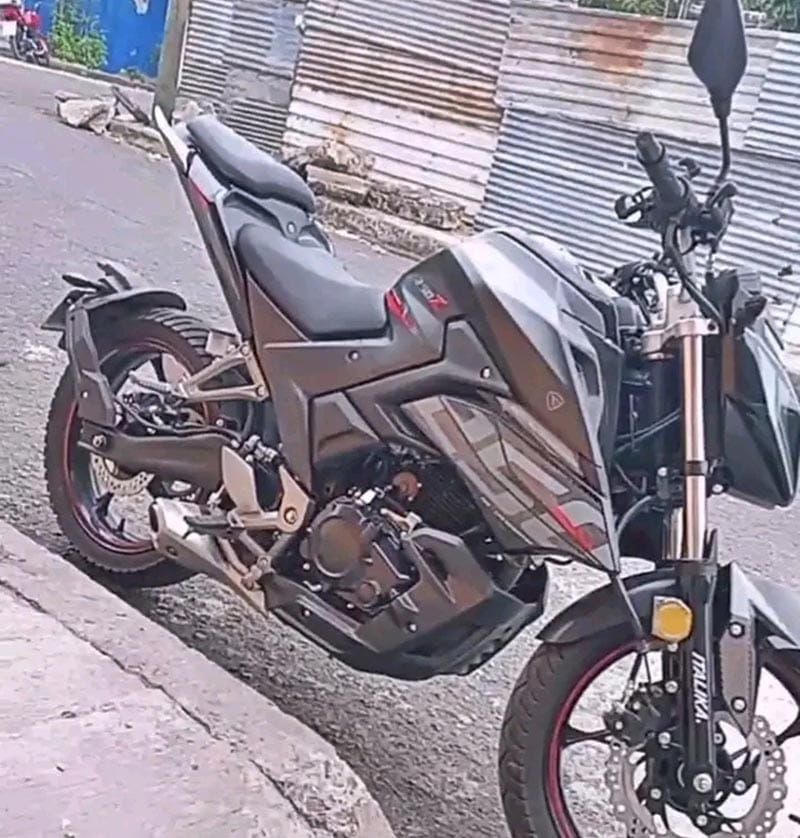 ¡ROBAN MOTO DEPORTIVA EN PLAZA NUEVO VERACRUZ!