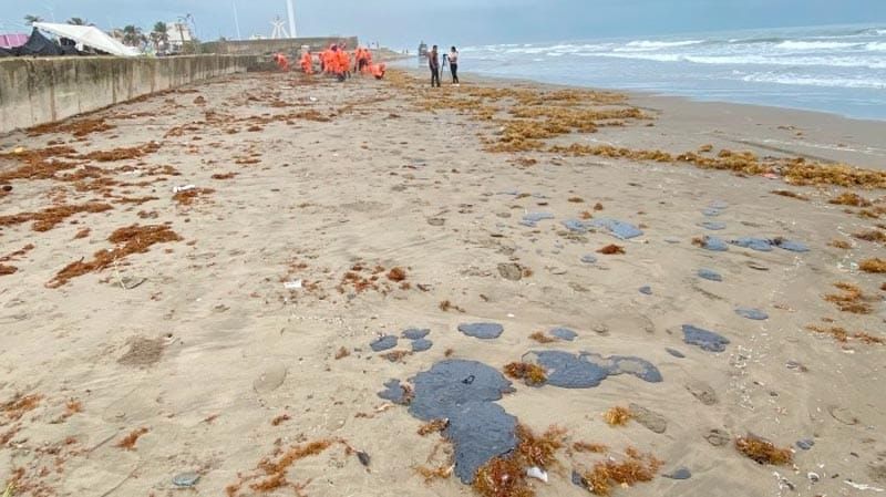 ¡VUELVE EL PETRÓLEO! - *A playa de Coatza por frente frío 43