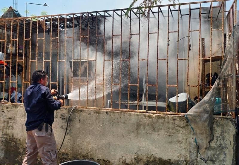 ¡SE INCENDIÓ VIVIENDA EN LAGOS DE PUENTE MORENO!