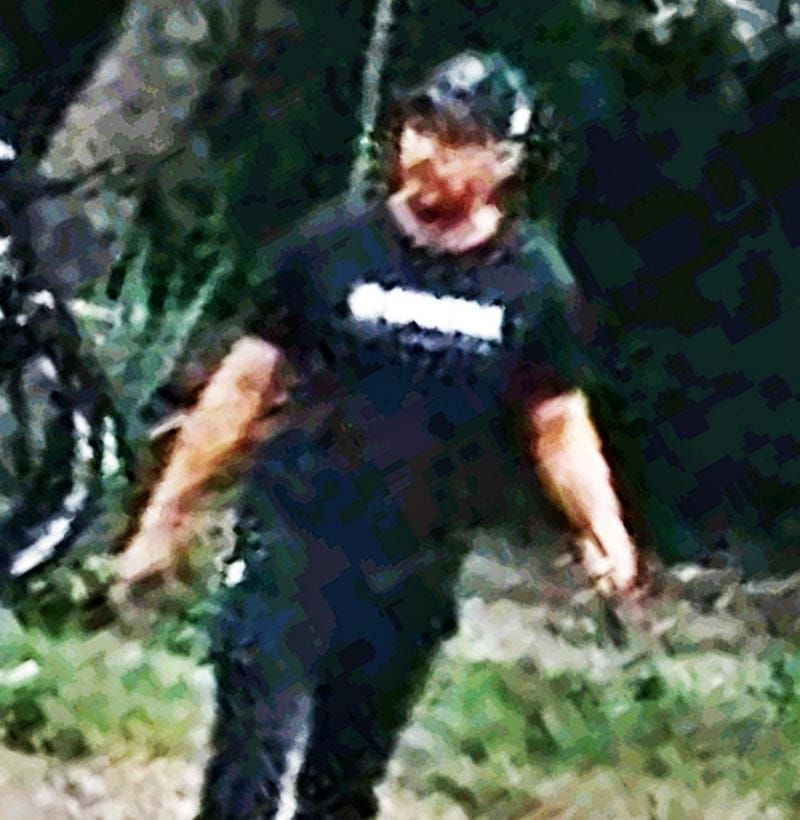 ¡REPORTAN A HOMBRE INTOXICADO Y AGRESIVO CON LOS VECINOS!