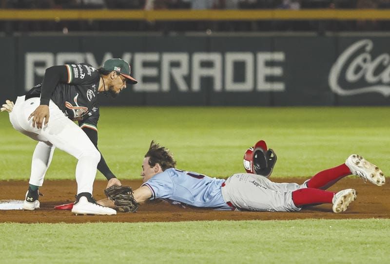 ¡LEONES DEVORA AL ÁGUILA Y GANA SERIE!