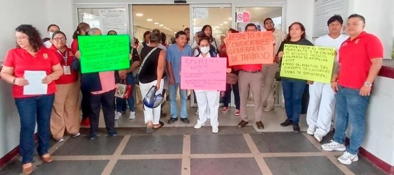 ¡EXIGEN RESPETO AL CONTRATO COLECTIVO Y RENUNCIAS DE 8 JEFES DE SESVER E IMSS BIENESTAR! - EN VERACRUZ-PUERTO